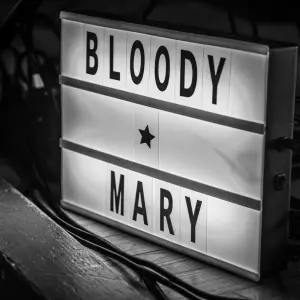 Bloody Mary le Groupe - Musique